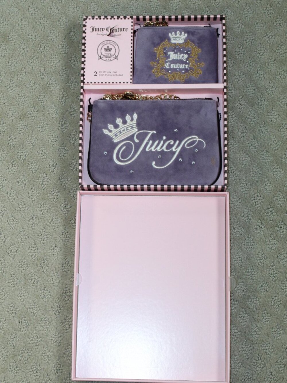 Juicy Couture Heritage Wristlet Set Dusty Violet 2 Pc Pouch Limited Edition